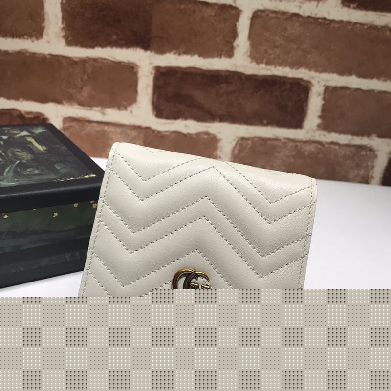 G*u*i wallets & purse